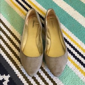 ⚡️Beige Flats